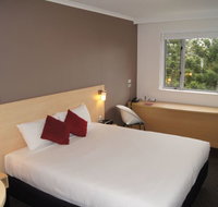 Ibis Sydney Olympic Park - Accommodation QLD