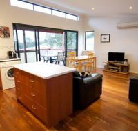 Karrak Reach Forest Retreat - Accommodation QLD