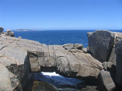 Out Of Sight Tours - Accommodation QLD 13