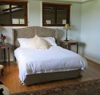 The Loch Barn - Accommodation QLD