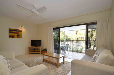 Glen Eden Beach Resort - Accommodation QLD 0
