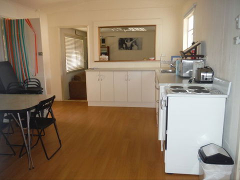 Aljaka - Accommodation QLD 3