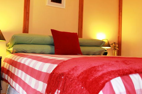 Hawke Brook Chalets - Accommodation QLD 8