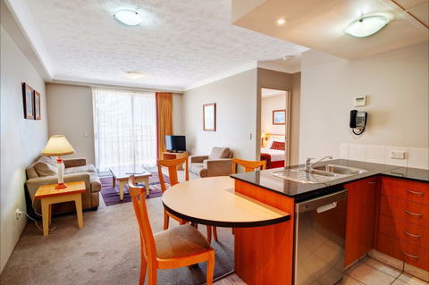 Palazzo Colonnades - Accommodation QLD 0