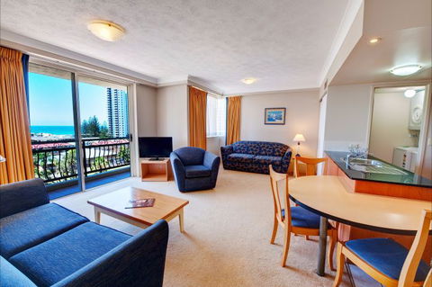 Palazzo Colonnades - Accommodation QLD 2