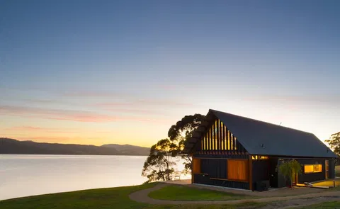 Coast House Tasmania - Accommodation QLD 1