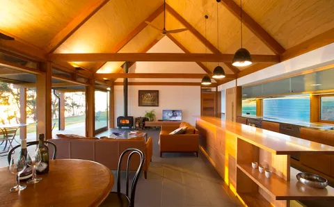 Coast House Tasmania - Accommodation QLD 2