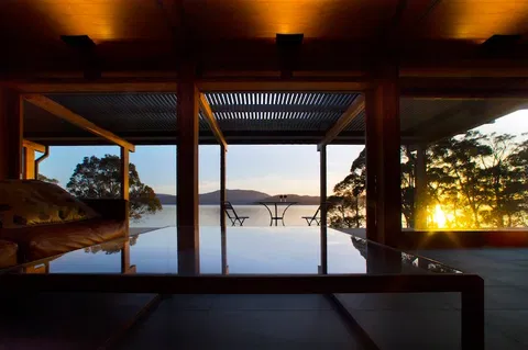 Coast House Tasmania - Accommodation QLD 3