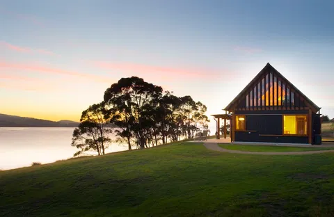 Coast House Tasmania - Accommodation QLD 9