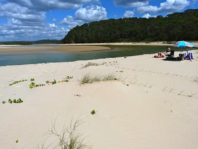 Valla NSW Accommodation QLD