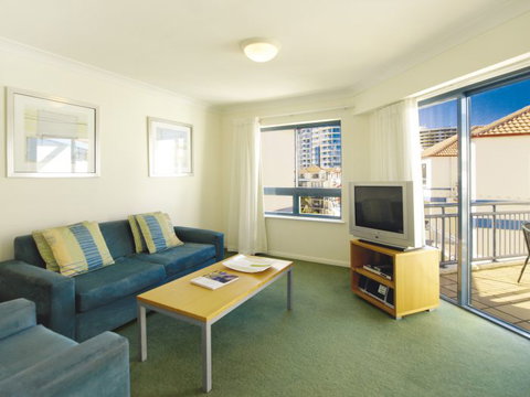 Oaks Calypso Plaza - Accommodation QLD 6