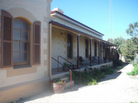The Smelters - Accommodation QLD 0
