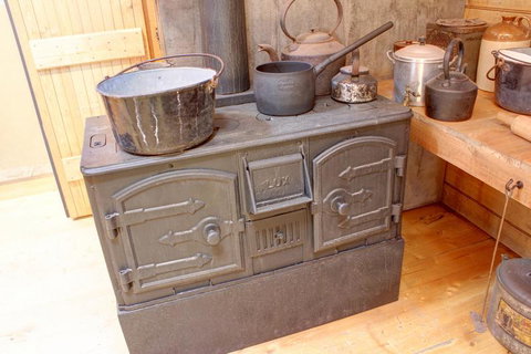 Mawson's Huts Replica Museum - Accommodation QLD 3