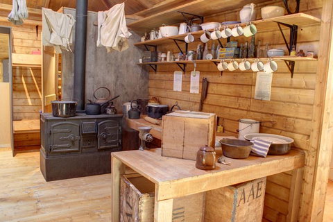Mawson's Huts Replica Museum - Accommodation QLD 4