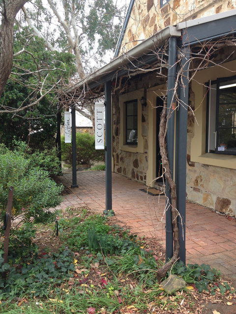 Scott & La Prova - Accommodation QLD 0