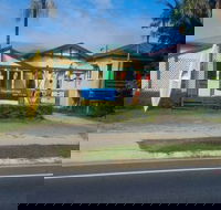 Kayaksnthings - Accommodation QLD