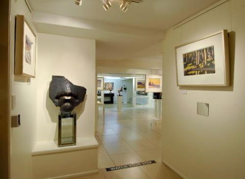 Art Nuvo Gallery - Accommodation QLD 1