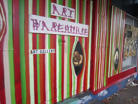 Art Ware House - Accommodation QLD 1
