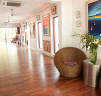 Barefoot Art Food Wine - Accommodation QLD