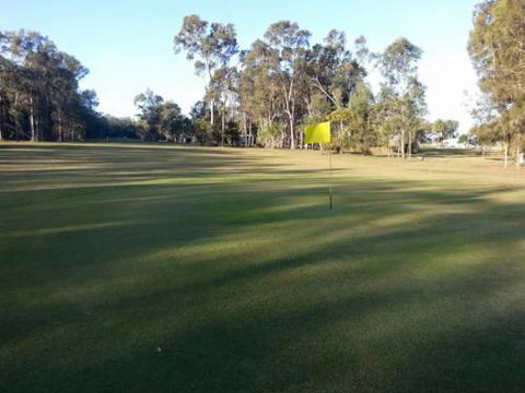 Boonooroo Golf Course & Tavern - Accommodation QLD 4