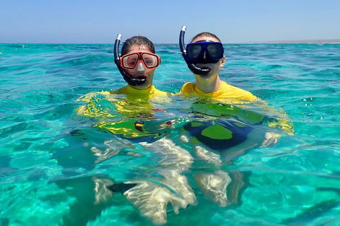 Lagoon Explorer - Ningaloo Reef Full-Day Kayaking And Snorkeling Adventure - Accommodation QLD 3