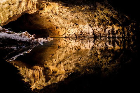 Amazing Windjana Gorge And Tunnel Creek Adventure From Broome - Accommodation QLD 0