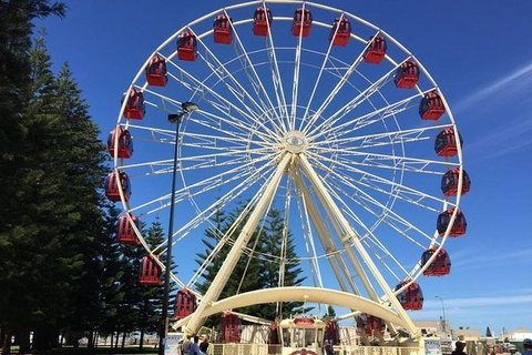 Fremantle Ferris Wheel - Accommodation QLD 2