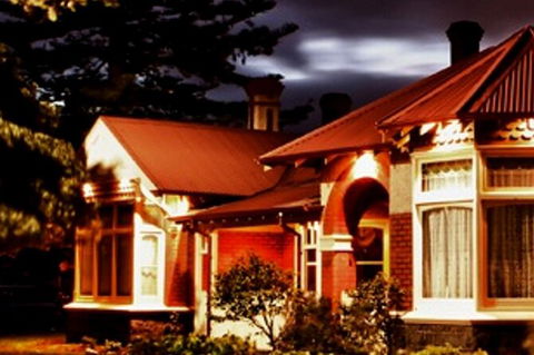 Altona Homestead Ghost Tour - Accommodation QLD 4