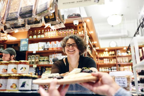 Queen Victoria Market Ultimate Foodie Tour - Accommodation QLD 13