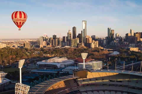 BalloonMan - Hot Air Balloon Ride - Accommodation QLD 0