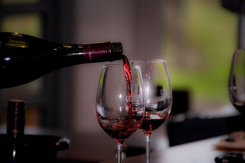 Around The Bay Food And Wine Taste Trail - Accommodation QLD 4