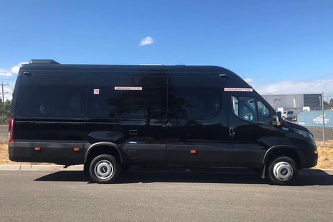 Airport Private Charter 21 Pax - Accommodation QLD 1