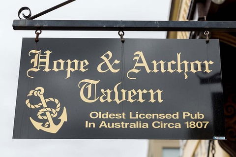 Old Hobart Pub Walking Tour - Accommodation QLD 5