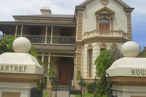 Adelaide Walking Tour: East End Escapade - Accommodation QLD 1