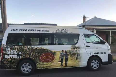 AirPort Transfers & People Mover - Accommodation QLD 7