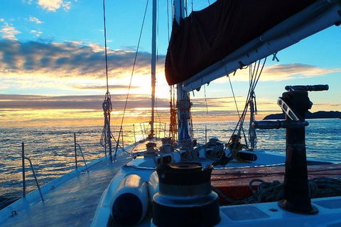 Whitsundays Sailing 2-Day Adventure - Accommodation QLD 1