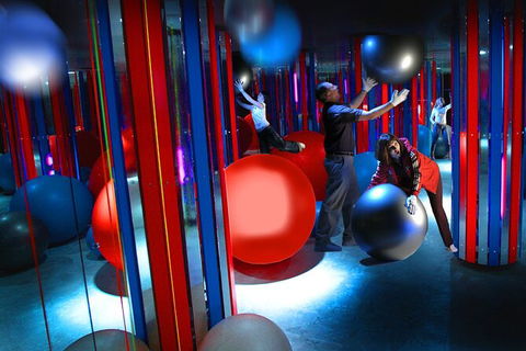 Infinity Attraction In Queensland Admission Ticket - Accommodation QLD 3