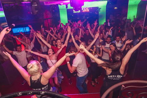 THE HANGOVER CRAWL - CLUB CRAWL SURFERS PARADISE - NIGHTLIFE - CLUBBING - Accommodation QLD 1