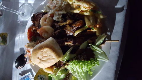 Uluru (Ayers Rock) Sunset With Outback Barbecue Dinner And Star Tour - Accommodation QLD 3