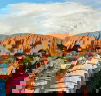 Ayers Rock Day Trip from Alice Springs Including Uluru Kata Tjuta and Sunset BBQ Dinner - Accommodation QLD
