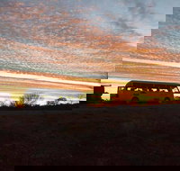 Bus Transfer Alice Springs to Ayers Rock Resort - Accommodation QLD