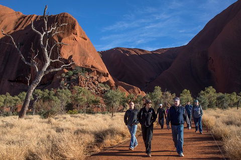 Highlights Of Uluru Including Sunrise And Breakfast - Accommodation QLD 4