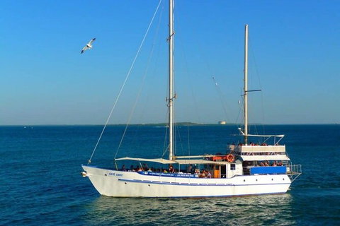 Darwin Sunset Dinner Cruise On Cape Adieu - Accommodation QLD 4