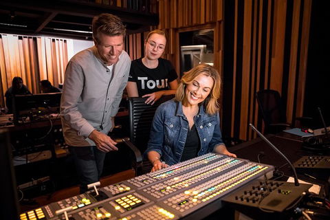 Sydney Opera House Behind-the-Scenes Guided Backstage Tour - Accommodation QLD 0