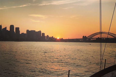 Romantic Sailing On Sydney Harbour - Accommodation QLD 1