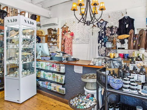 Bombo Clothing Co And The Bombo Gallery - Accommodation QLD 0