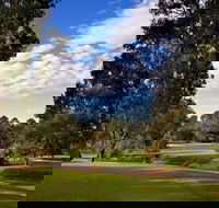 Commercial Golf Course - Accommodation QLD