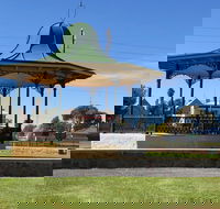 Davies Square Wallaroo - Accommodation QLD