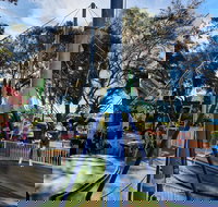 King Carnival with Mini Golf - Accommodation QLD