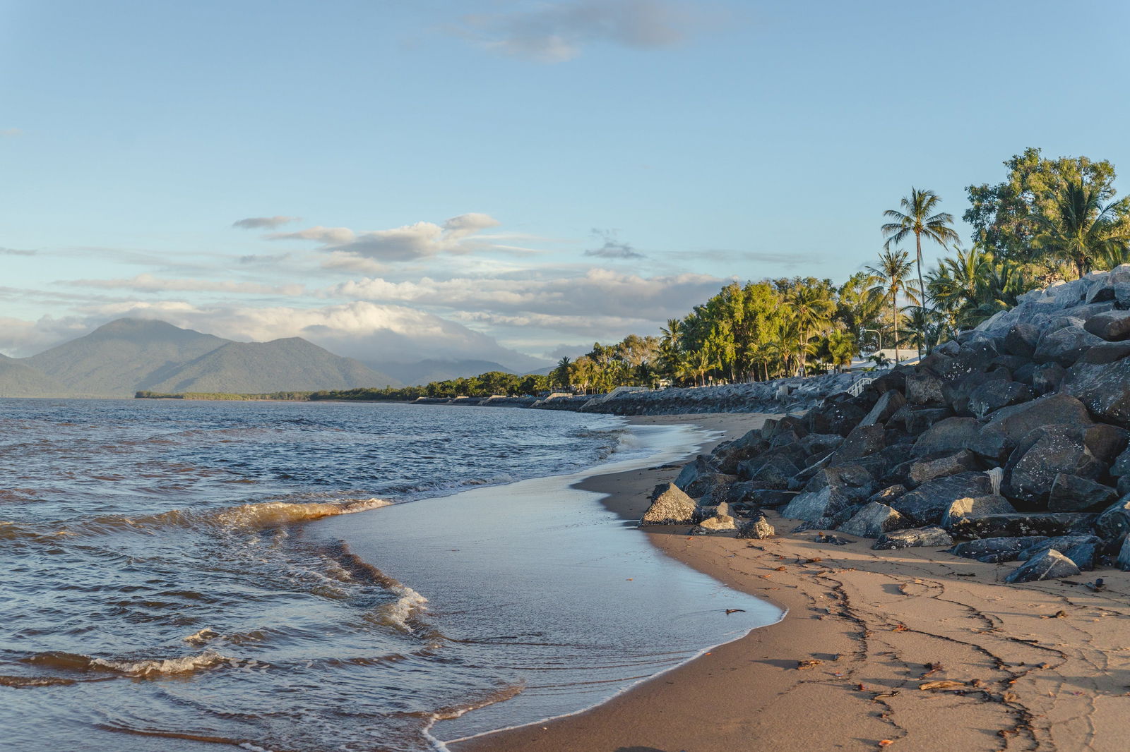 Machans Beach QLD Accommodation QLD
